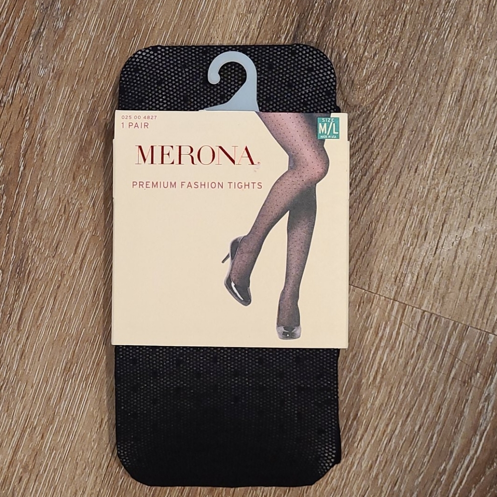 Polka dot tights